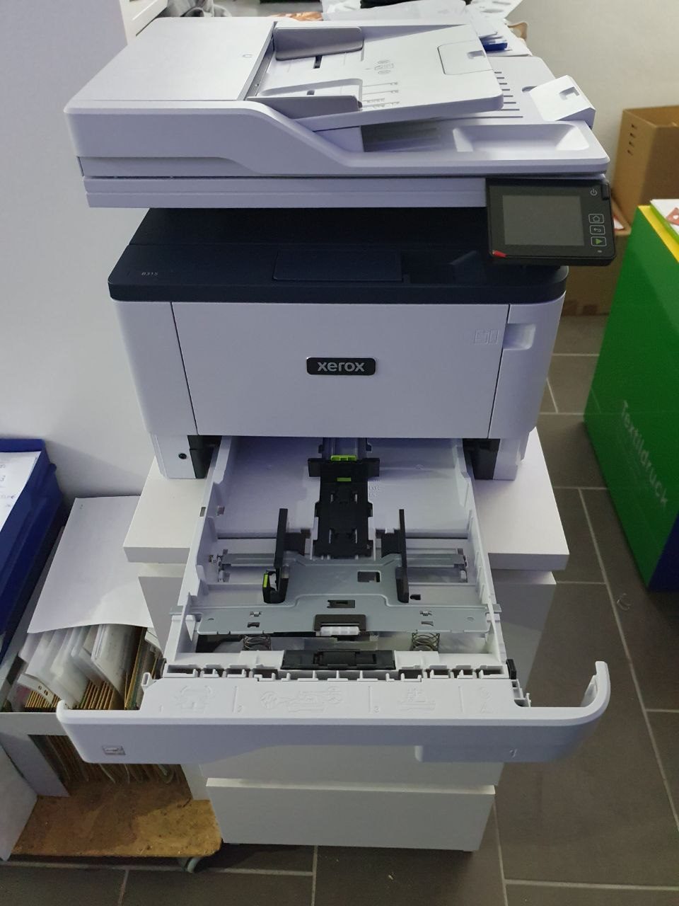 Papierfach des Xerox B315