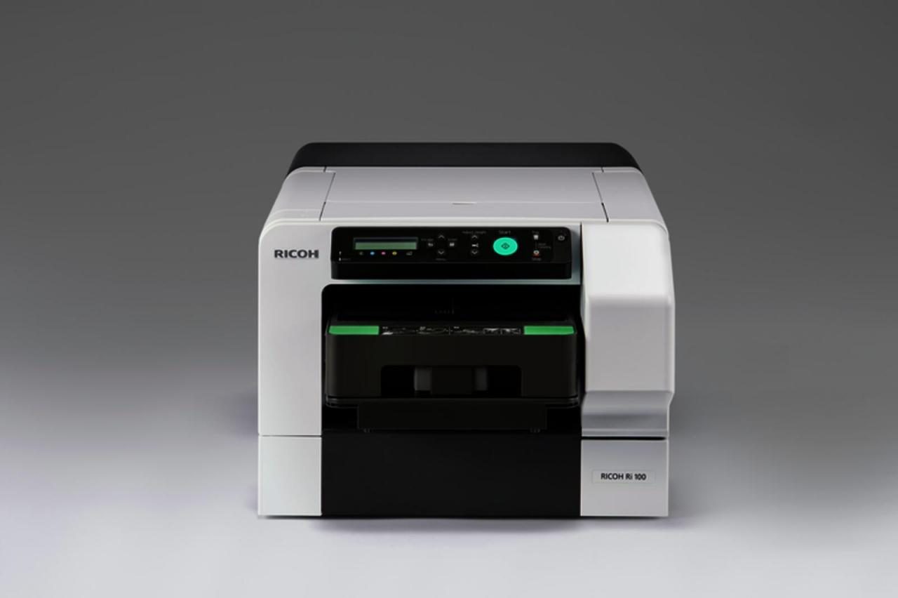 RICOH Ri 100 Textil-Direktdrucker für weiße und helle Textilien (USB, LAN, WLAN)