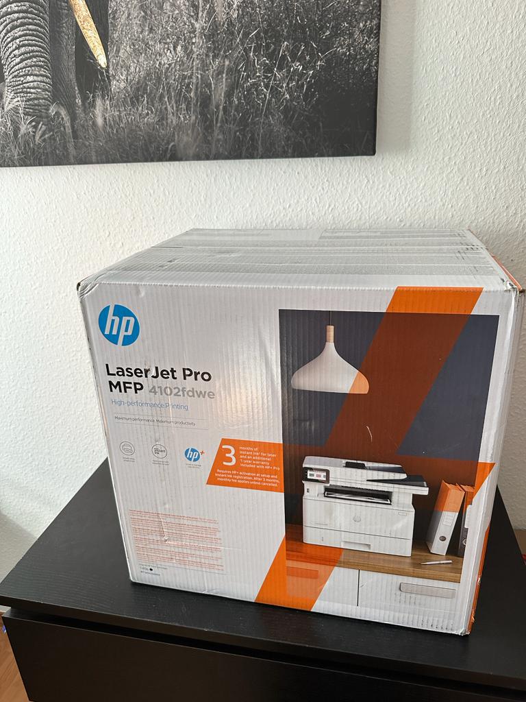 Karton des HP LaserJet Pro MFP4102fdwe